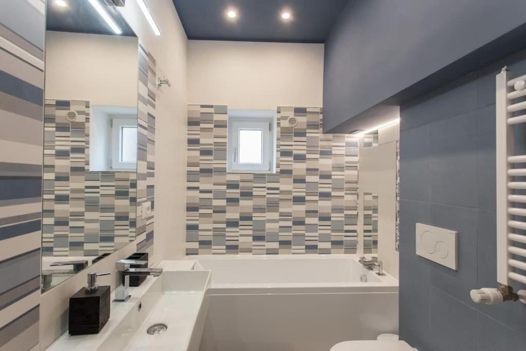 Frangipane 31 Monti Terrace Apartman Róma Kültér fotó